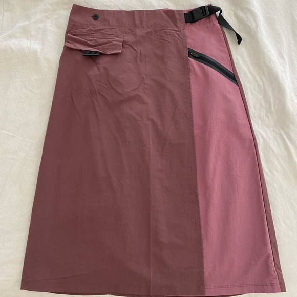 Nike tech pack skirt - Picture 3 of 5